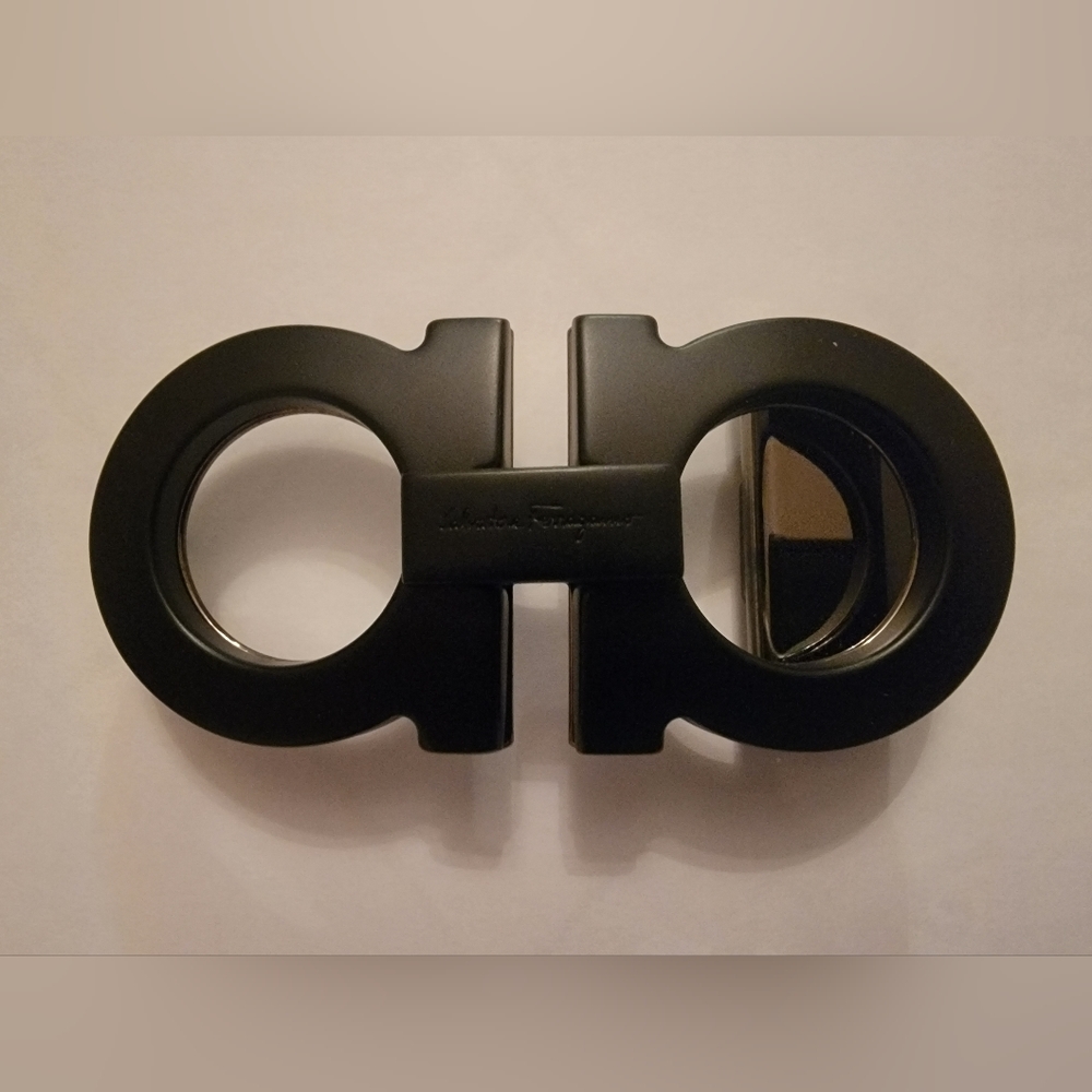 Ferragamo Gancini Switch buckle